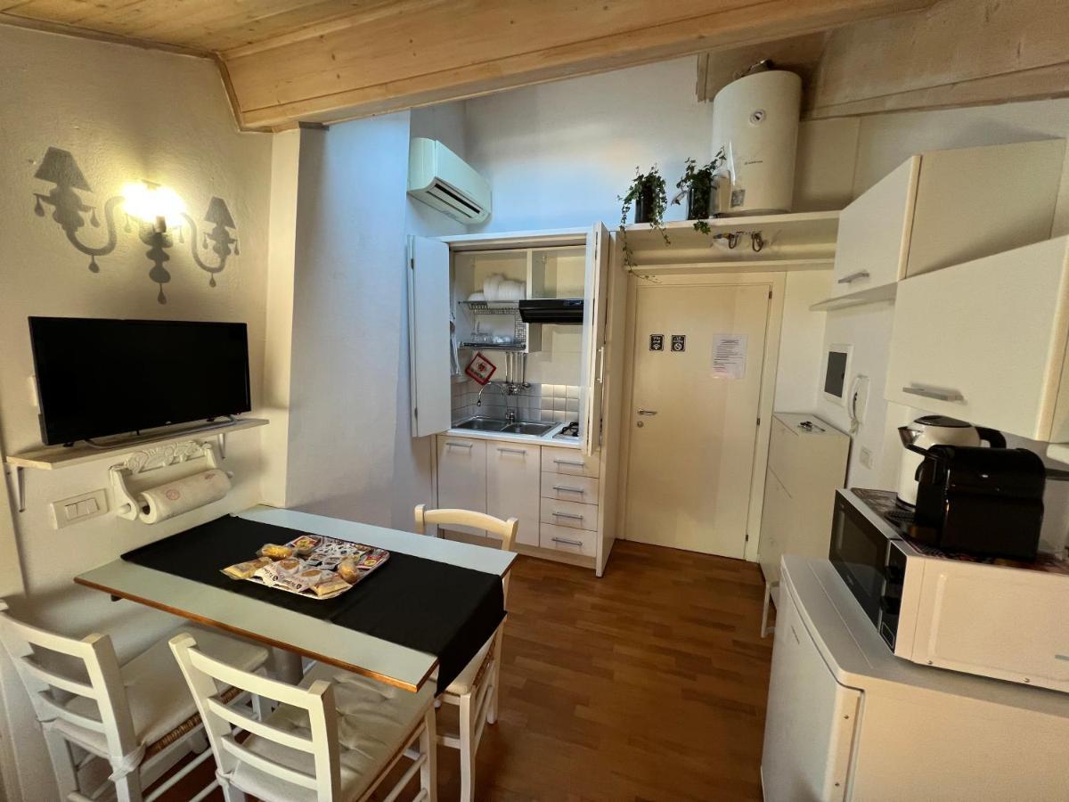 Apartament La Mansarda In Centro Modena Zewnętrze zdjęcie